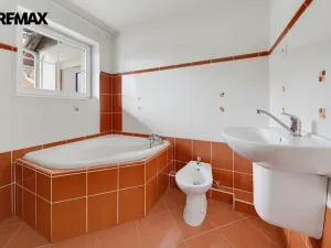 Prodej rodinného domu, Sázava, 257 m2