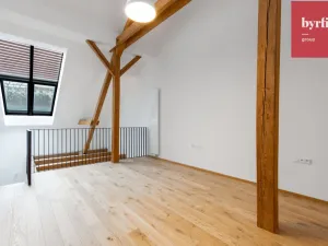 Prodej bytu 2+kk, Praha, Vrtbova, 56 m2
