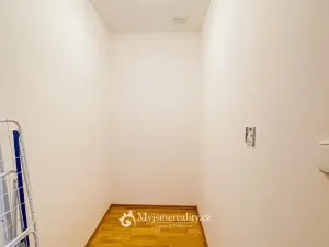 Prodej bytu 1+kk, Znojmo - Oblekovice, Oblekovická, 40 m2