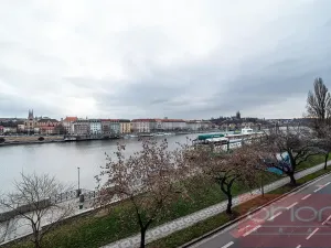 Pronájem bytu 3+1, Praha - Smíchov, Hořejší nábřeží, 94 m2