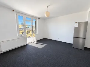 Pronájem bytu 1+kk, Praha - Vršovice, K louži, 32 m2