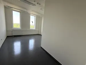 Pronájem kanceláře, Brno - Štýřice, Pražákova, 18 m2