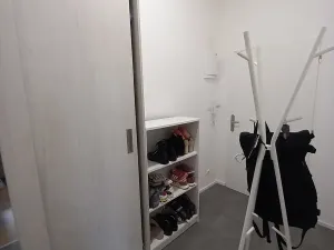 Pronájem bytu 2+kk, Praha - Karlín, Pobřežní, 50 m2