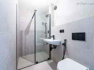 Prodej rodinného domu, Praha - Modřany, 304 m2