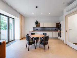 Pronájem bytu 2+kk, Praha - Střešovice, Na Hubálce, 72 m2