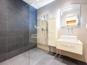 Pronájem bytu 2+kk, Praha - Střešovice, Na Hubálce, 72 m2