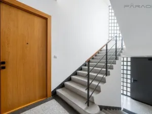 Pronájem bytu 2+kk, Praha - Střešovice, Na Hubálce, 72 m2
