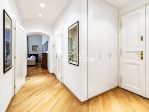 Pronájem bytu 3+1, Praha - Nové Město, Odborů, 81 m2