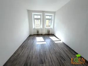 Pronájem bytu 2+kk, Plzeň, Úslavská, 50 m2