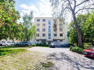 Pronájem garážového stání, Praha - Michle, Magistrů, 20 m2