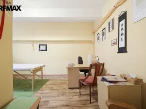 Pronájem obchodního prostoru, Karlovy Vary, Jugoslávská, 142 m2