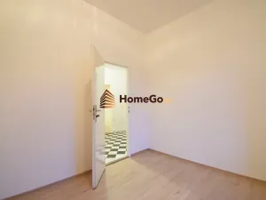 Pronájem bytu 2+kk, Praha - Vršovice, Sevastopolská, 40 m2