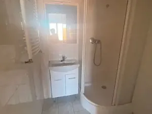 Pronájem bytu 2+1, Praha - Malá Strana, Šeříková, 50 m2