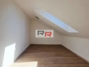 Pronájem bytu 2+kk, Šternberk, Uničovská, 45 m2