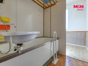 Prodej bytu 1+1, Třemošná, Sídliště, 40 m2
