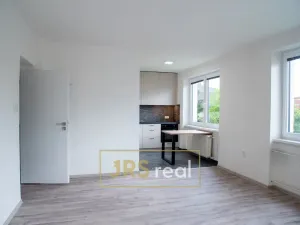Pronájem bytu 1+kk, Veselí nad Moravou, Hutník, 32 m2