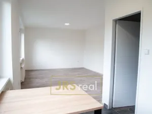 Pronájem bytu 1+kk, Veselí nad Moravou, Hutník, 32 m2