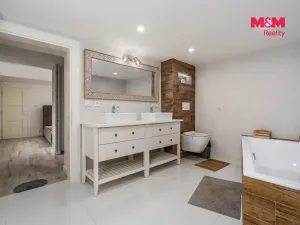 Prodej chalupy, Lužná, Masarykovo nám., 165 m2