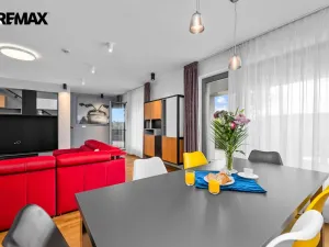 Prodej vícegeneračního domu, Praha - Křeslice, Ibišková, 304 m2