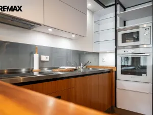 Prodej vícegeneračního domu, Praha - Křeslice, Ibišková, 304 m2