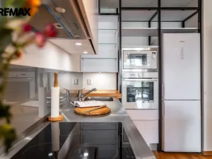 Prodej vícegeneračního domu, Praha - Křeslice, Ibišková, 304 m2