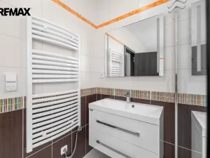 Prodej vícegeneračního domu, Praha - Křeslice, Ibišková, 304 m2