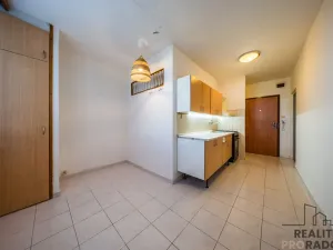 Prodej bytu 2+1, Hodonín, nám. Osvobození, 64 m2