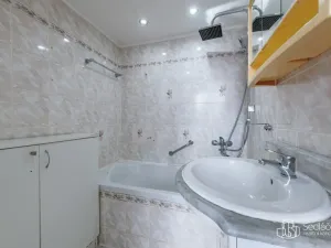 Prodej bytu 3+1, Sokolov, Závodu míru, 84 m2