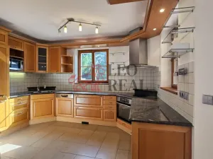 Prodej vily, Kamenice - Ládví, Lísková, 316 m2