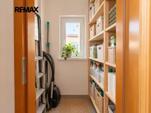 Prodej bytu 2+kk, Praha - Holešovice, Jateční, 45 m2