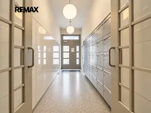 Prodej bytu 2+kk, Praha - Holešovice, Jateční, 45 m2