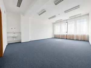 Pronájem kanceláře, Brno, Šujanovo náměstí, 95 m2