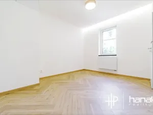 Pronájem bytu 2+kk, Olomouc, Tolstého, 51 m2