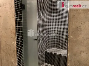 Pronájem bytu 1+kk, Praha - Smíchov, Grafická, 31 m2