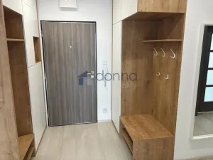 Pronájem bytu 4+kk, Praha, Makedonská, 108 m2