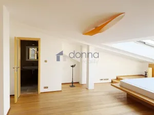 Pronájem bytu 3+kk, Praha, Korunní, 157 m2