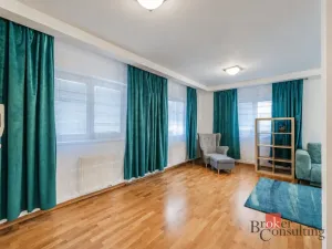 Prodej bytu 5+1, Hradec Králové - Malšovice, Náhon, 150 m2