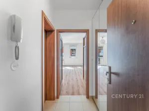 Prodej bytu 1+kk, Praha - Háje, Loosova, 34 m2