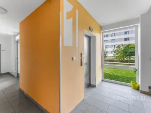Prodej bytu 1+kk, Praha - Háje, Loosova, 34 m2
