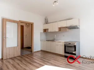 Pronájem bytu 2+kk, Milovice, Kaštanová, 44 m2
