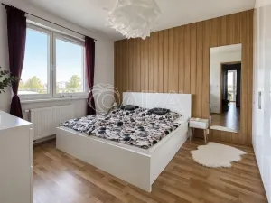 Pronájem bytu 2+kk, Praha - Vysočany, Moravcových, 60 m2