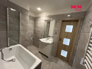 Pronájem bytu 2+1, Žatec, Růžová, 60 m2