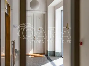 Prodej bytu 1+kk, Praha - Nové Město, Dlážděná, 61 m2