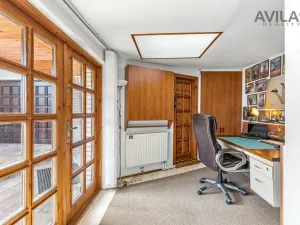 Prodej komerční nemovitosti, Říčany, Kozinova, 300 m2