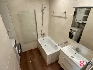 Pronájem bytu 2+kk, Praha - Žižkov, Jičínská, 61 m2