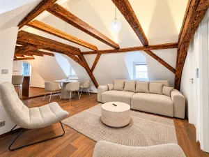 Prodej apartmánu, Praha - Malá Strana, Malostranské náměstí, 117 m2