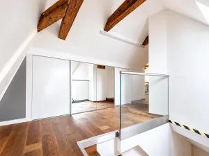 Pronájem apartmánu, Praha - Malá Strana, Malostranské náměstí, 117 m2