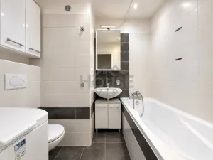 Prodej bytu 2+kk, Praha - Stodůlky, V hůrkách, 46 m2