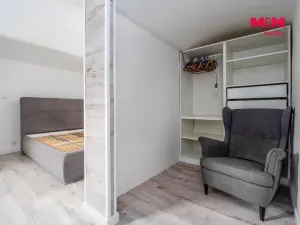 Prodej chalupy, Lužná, Masarykovo nám., 165 m2