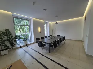 Pronájem kanceláře, Praha - Žižkov, Žerotínova, 150 m2